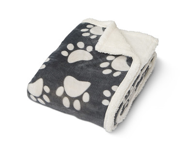Heart to Tail Pet Throw