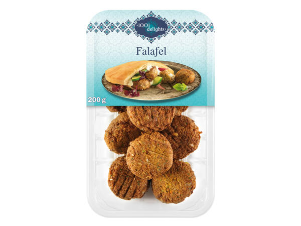 Falafel with chickpeas and vegetables