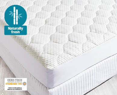 Cooling or Bamboo Mattress Protector – Queen Size