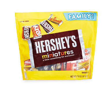 Hershey's Miniatures or Reese's Miniature Cups 498g