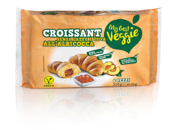 Vegan Croissants with Apricot