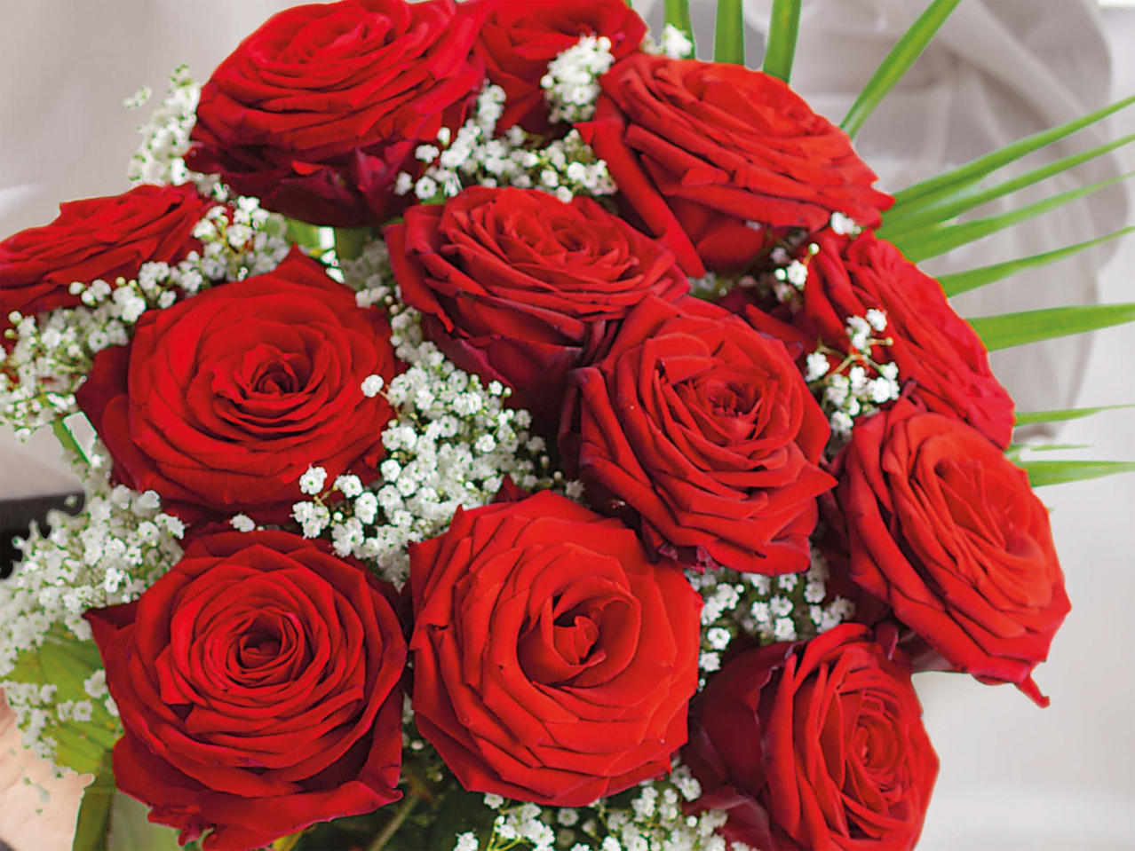 Bouquet de roses "Large Red Naomi"