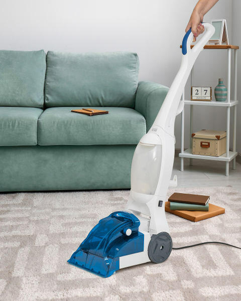 Carpet Cleaner & Cleaning Solution