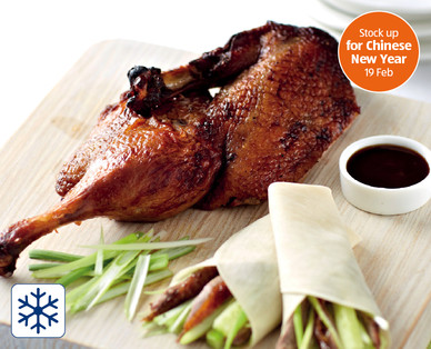 Crispy Aromatic Duck with Pancakes