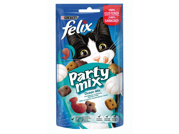 Party Mix Snacks for Cats