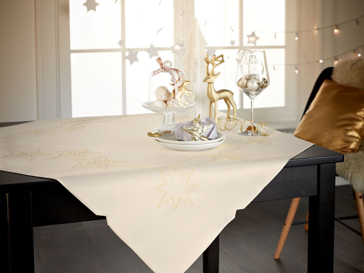 Christmas Tablecloth or Runner