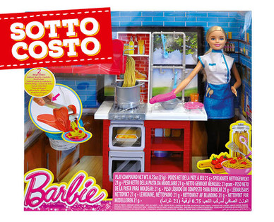 BARBIE Barbie e la sua cucina