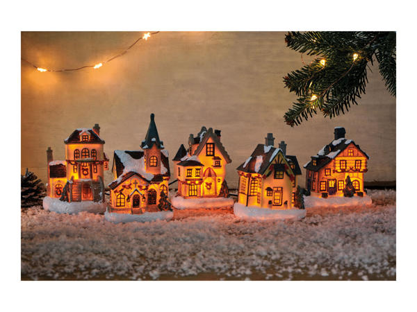 Melinera Light-Up Christmas Village Scene