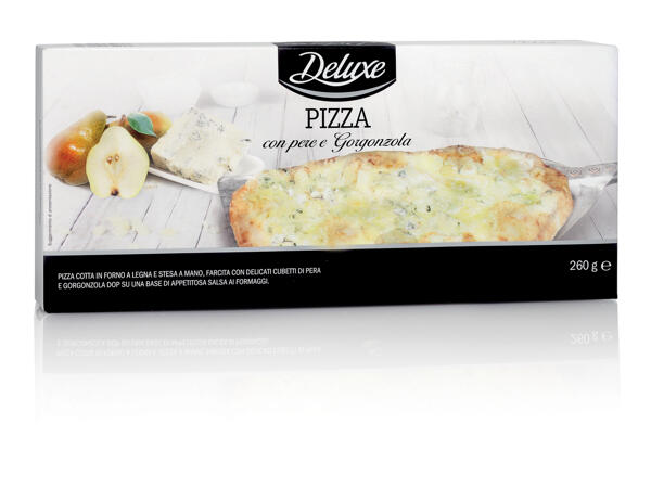 Long Pizza with Pears and Gorgonzola