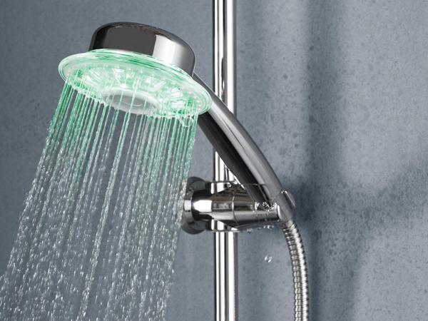 Zuhanyfej LED-fénnyel