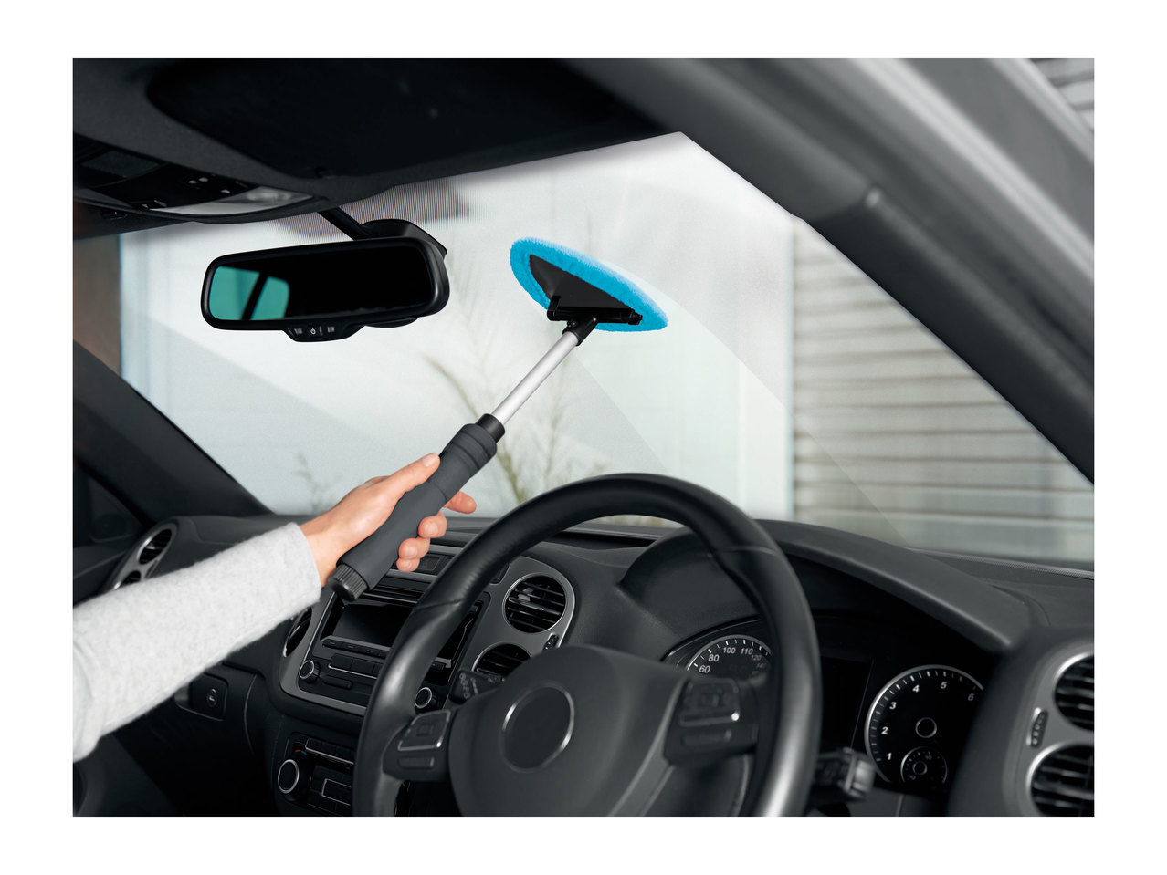 Ultimate Speed Car Interior Windscreen Cleaner1