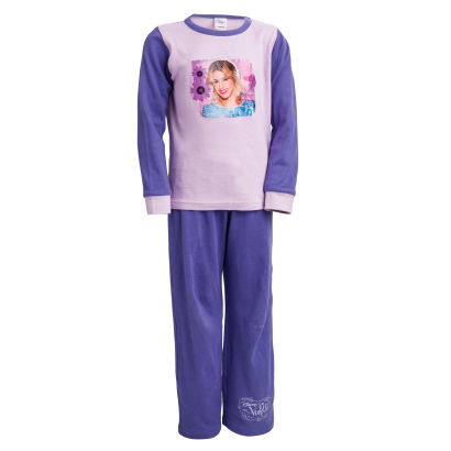 Pyjama oder Nachthemd