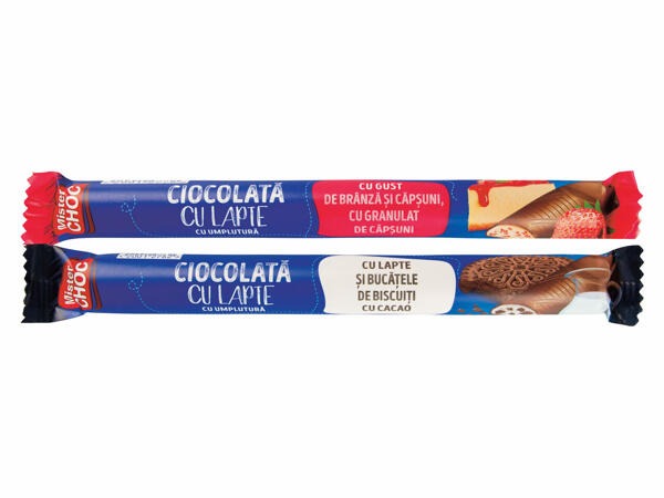 Baton de ciocolată cu umplutură de brânză și căpșuni / lapte și biscuiți