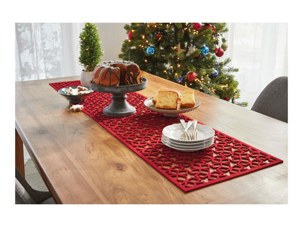 Meradiso Table Runner or Placemats