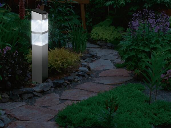 LED Solar Garden Light