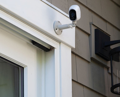 NETGEAR Arlo Smart Home – Kabelloses Sicherheitssystem mit 2 HD-Kameras (VMS 3230)