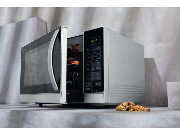 900W MICROWAVE WITH GRILL