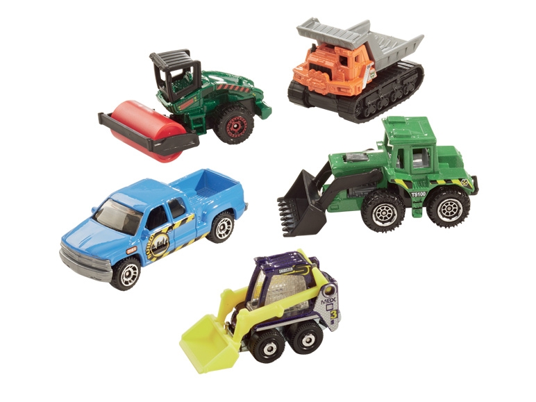 5 véhicules miniatures