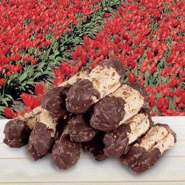 Biscuits fourrés aux amandes enrobés de chocolat
