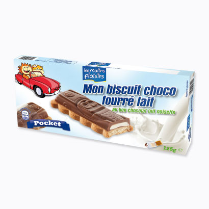 Biscuit avec barre de chocolat fourrée lait