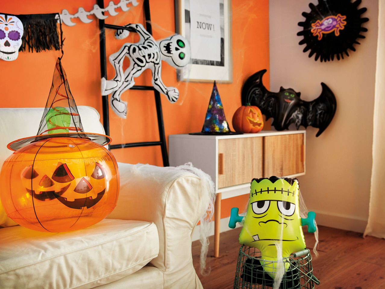 Inflatable Halloween Decorations1