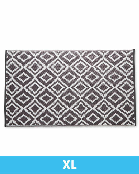 Extra Large Diamond Tile Outdoor Rug