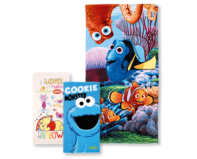 WINNIE THE POOH/SESAMSTRASSE(R)/FINDING DORY/CARS/FROZEN Badetuch