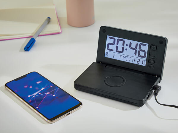 Digital Alarm Clock with QI Charging Station
