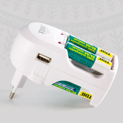 Plug-in-Batterieladegerät mit USB-Anschluss