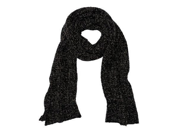 Ladies' Knitted Scarf