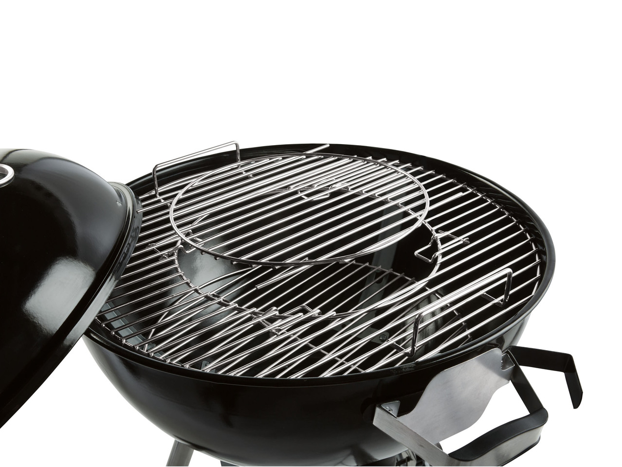 Charcoal Kettle Barbecue with Interchangeable Grate