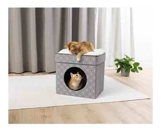 Heart to Tail 
 Collapsible Cat Cube Condo
