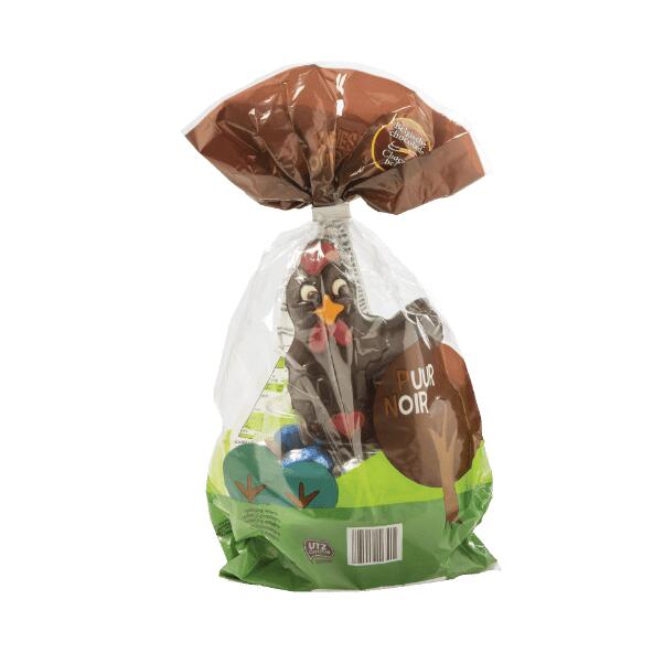 Poule en chocolat avec œufs de Pâques