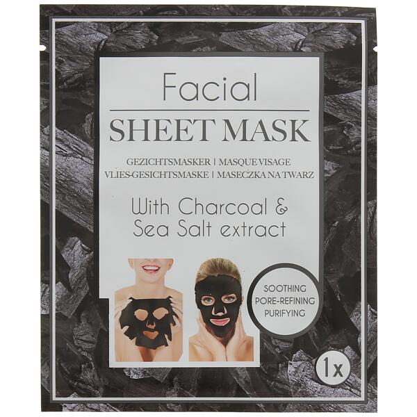Gesichtsmaske mit Holzkohle