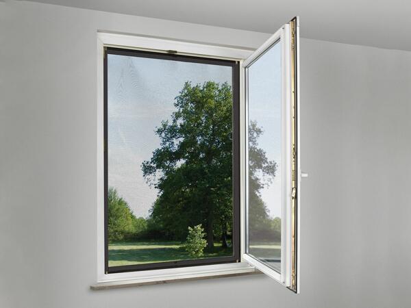 Mosquitera extensible aluminio para ventana 130 x 150 cm