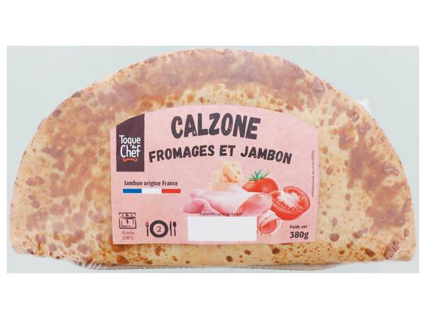 Calzone aux fromages et jambon
