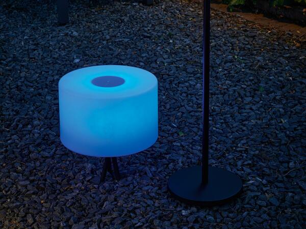 Lámpara inalámbrica LED de pie para exteriores trípode