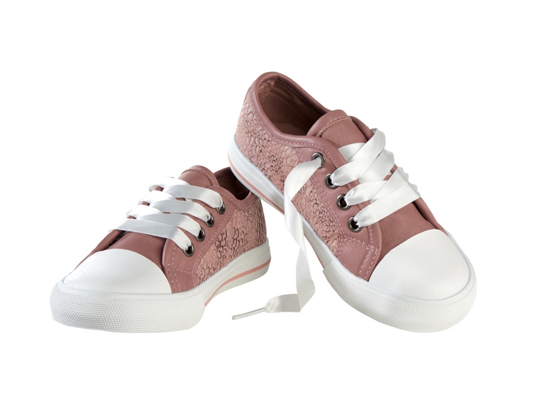 Girls' Casual Shoes