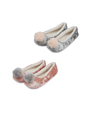 Avenue Ladies Moccasin Slippers