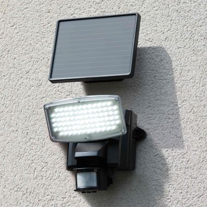 LED-Strahler mit Solarzellenplatte und Bewegungsmelder