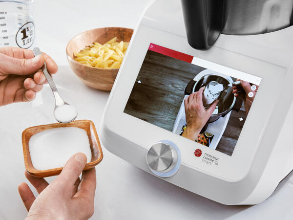Multi-functional Food Processor with Cooking Function "Monsieur Cuisine Smart"