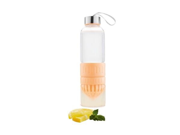 Drinking Bottle with Citrus Press
