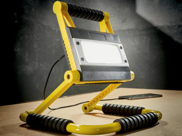 LED Work Light with Power Bank