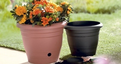 Pot de fleurs avec réserve d'eau