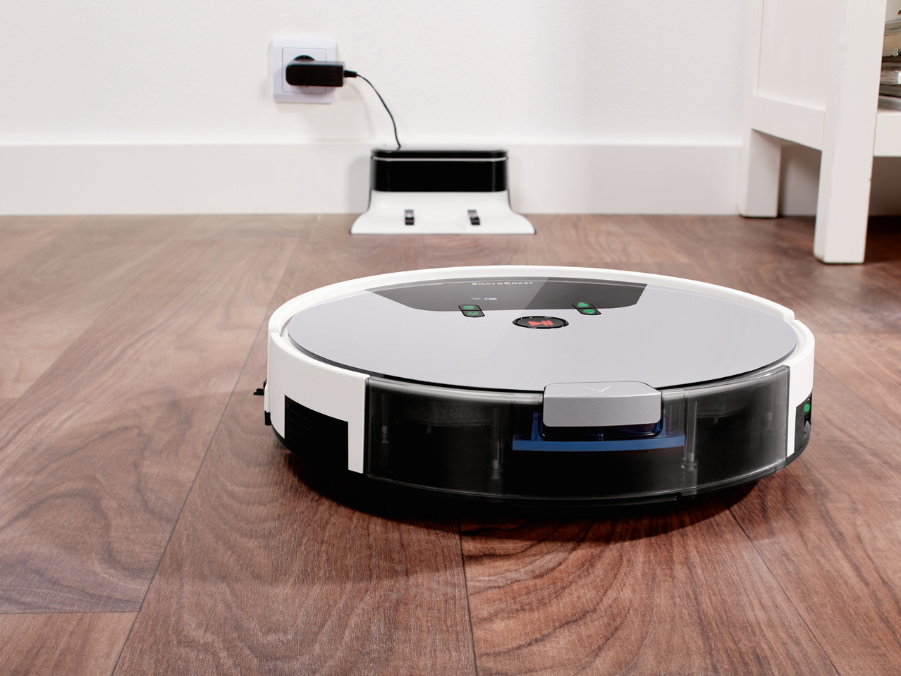 SILVERCREST Robot Vacuum Cleaner with App