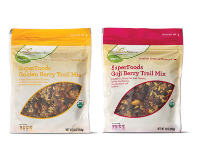 SimplyNature Organic SuperFoods Golden or Goji Berry Trail Mix