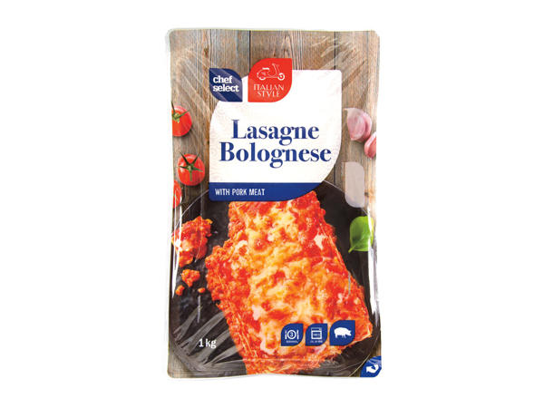 Lasagne Bolognese cu carne de porc