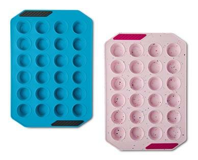 Crofton 
 Reinforced Silicone Pan