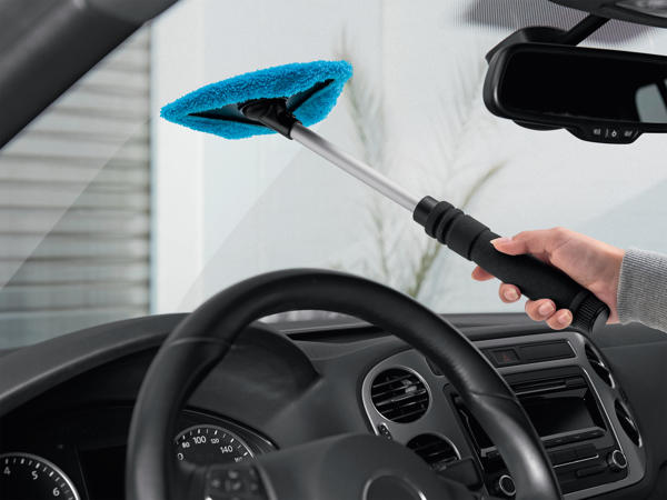 Nettoyeur pour vitres de voiture