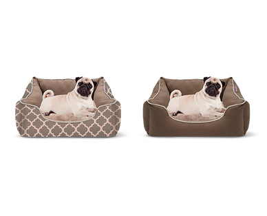 Heart to Tail Round or Rectangle Small Pet Bed